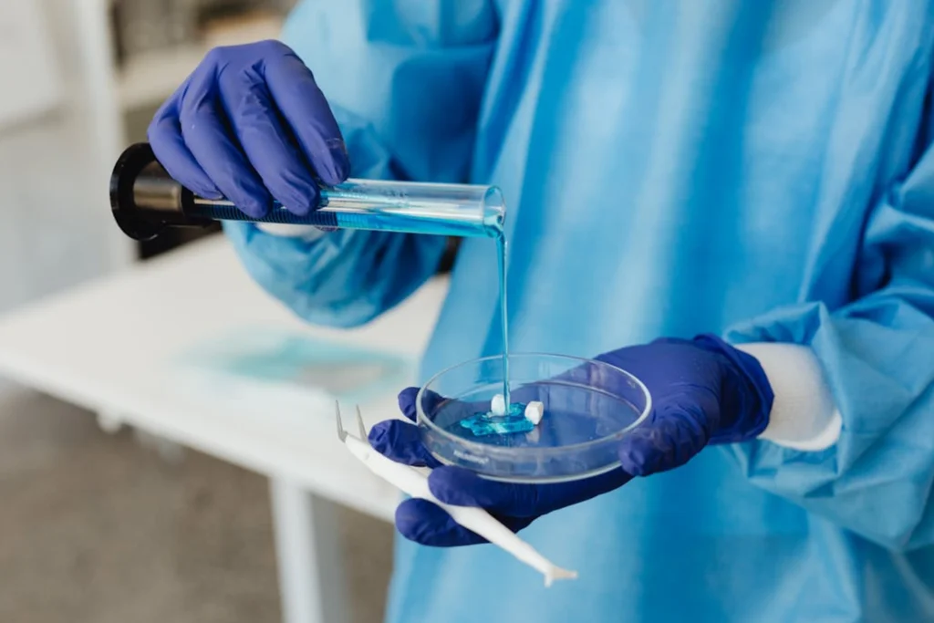 Pemeriksaan sampel di laboratorium